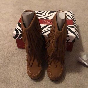Fringe toddler boots!